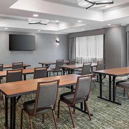 Hampton Inn Hartford Airport Вінсор-Локс Екстер'єр фото