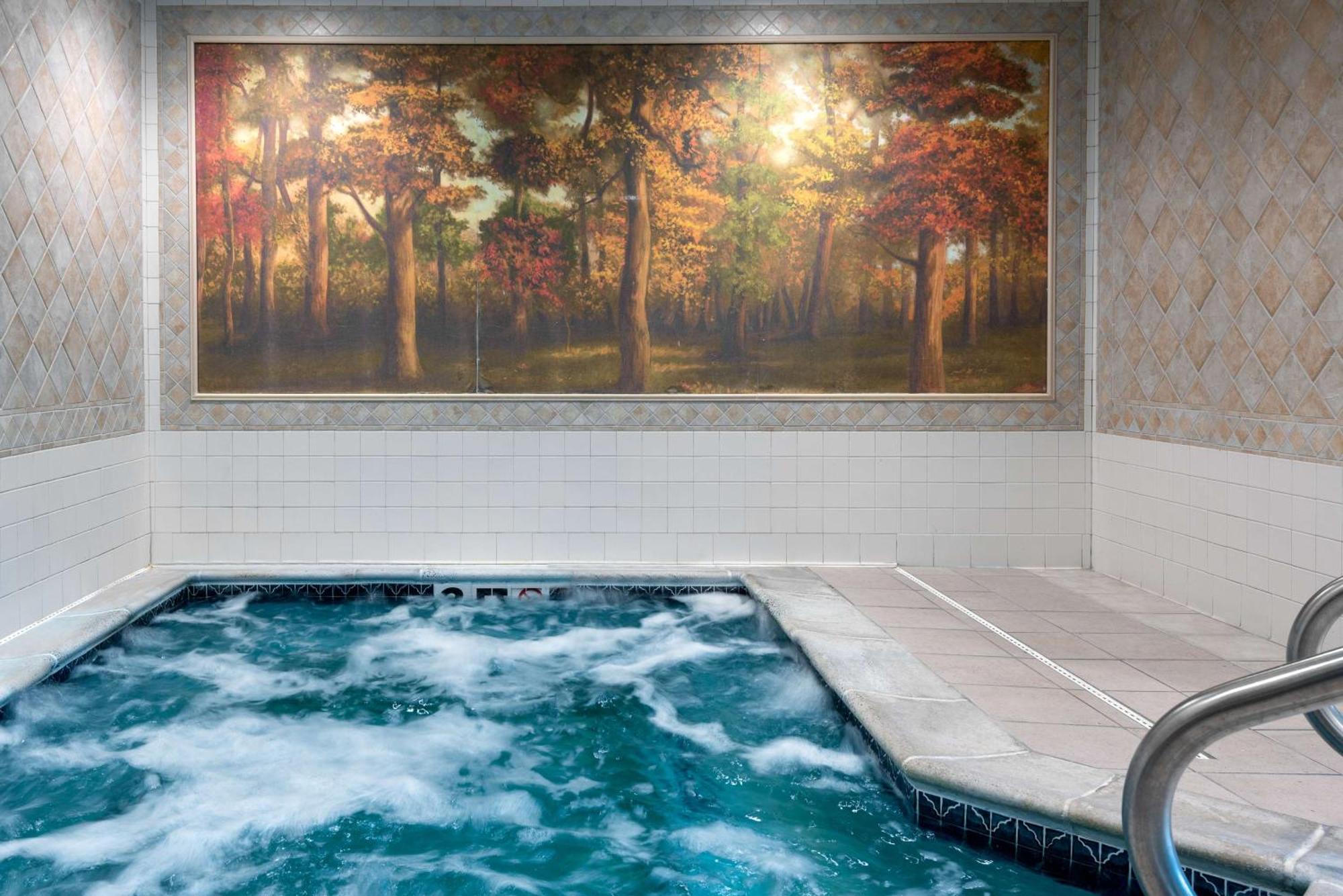 Hampton Inn Hartford Airport Вінсор-Локс Екстер'єр фото
