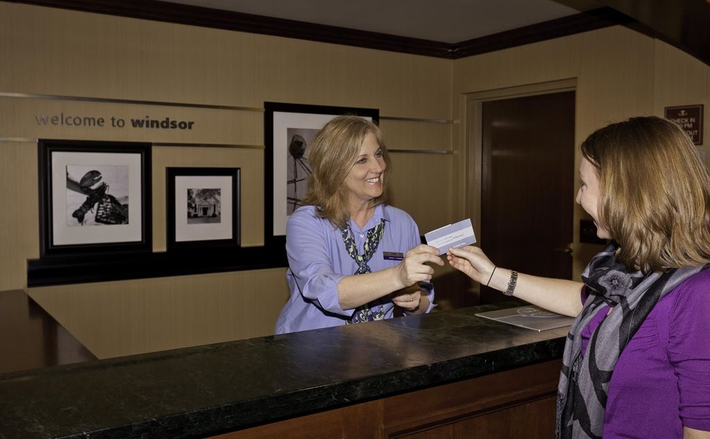Hampton Inn Hartford Airport Вінсор-Локс Інтер'єр фото