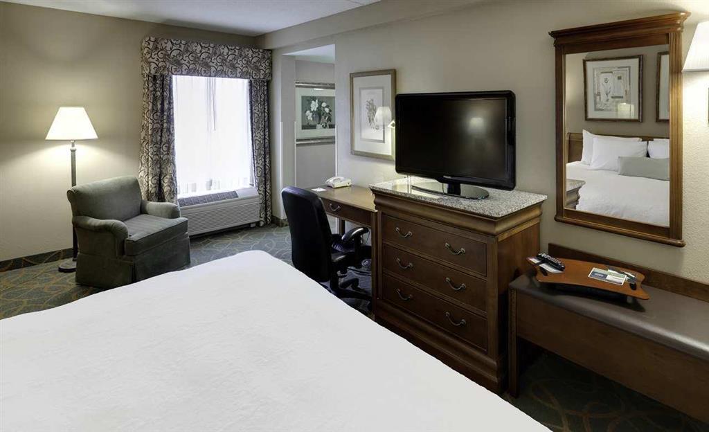 Hampton Inn Hartford Airport Вінсор-Локс Зручності фото