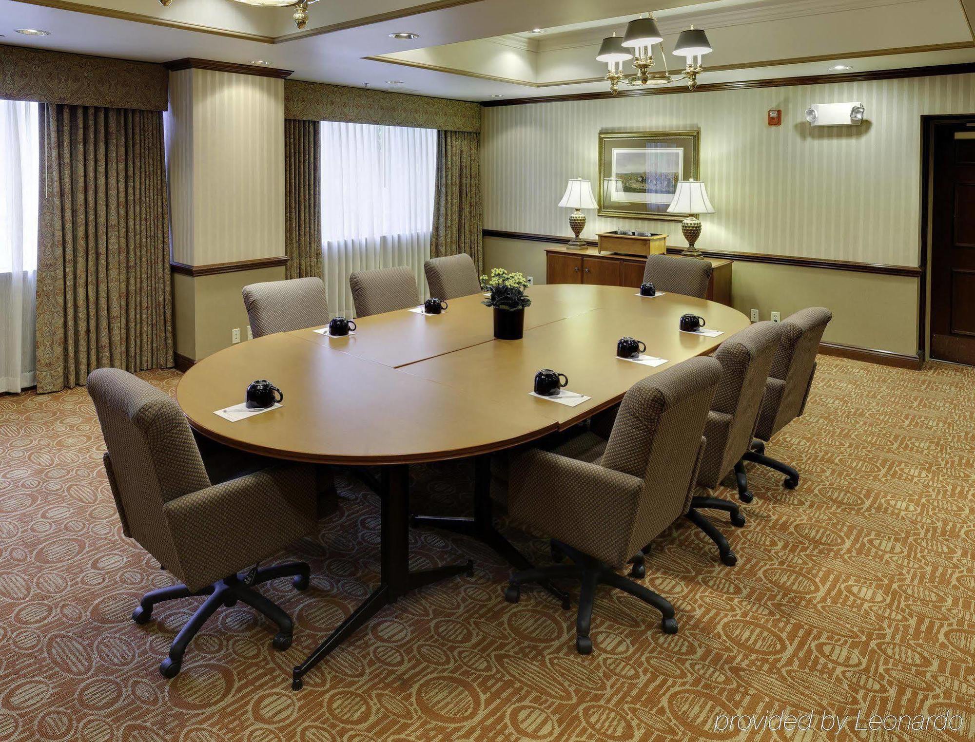 Hampton Inn Hartford Airport Вінсор-Локс Екстер'єр фото